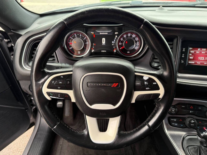 2016 Dodge Challenger SXT