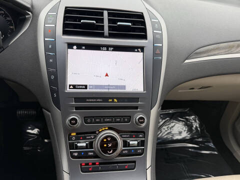 2017 Lincoln MKZ Select