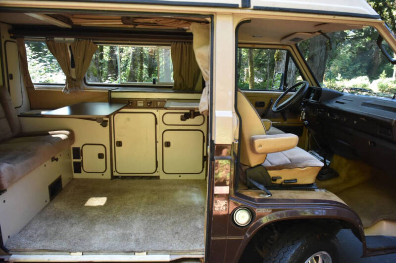 1984 Volkswagen Vanagon Camper
