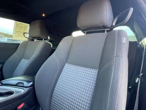 2021 Dodge Challenger SXT