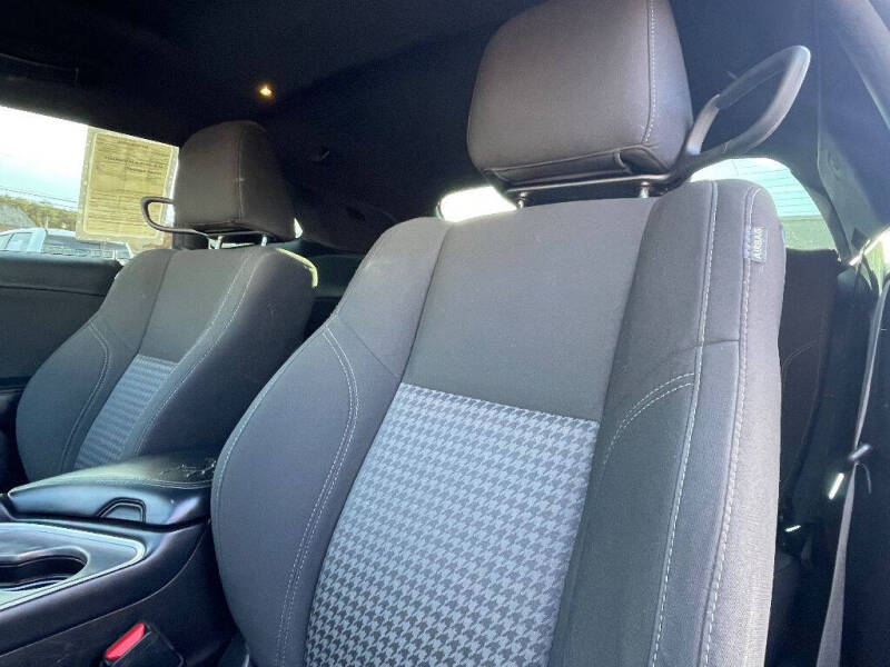 2021 Dodge Challenger SXT