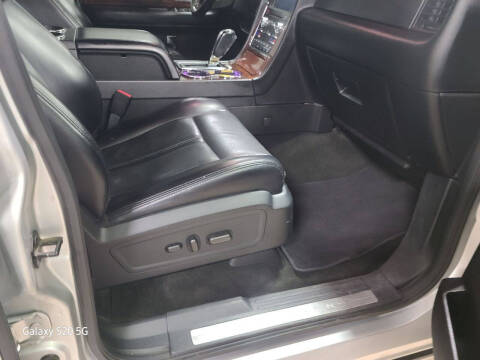 2017 Lincoln Navigator Select