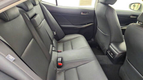 2018 Lexus IS 300