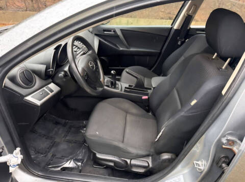 2013 Mazda MAZDA3 i SV