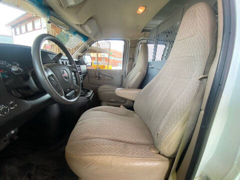 2017 GMC Savana 2500