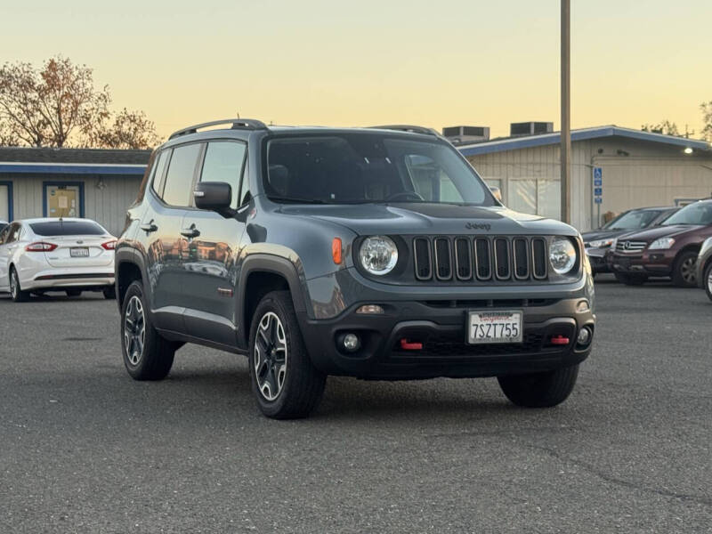 2015 Jeep Renegade Trailhawk