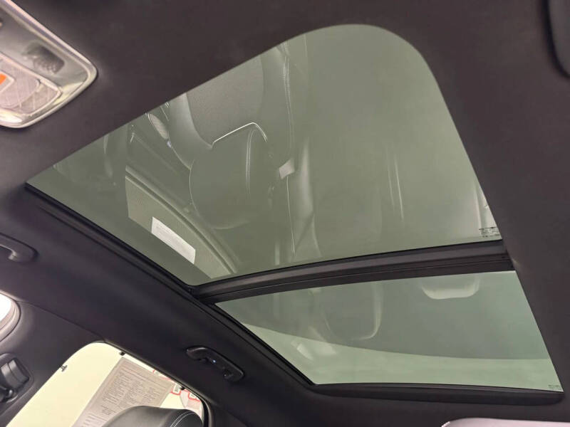 2023 Genesis GV70 2.5T Standard