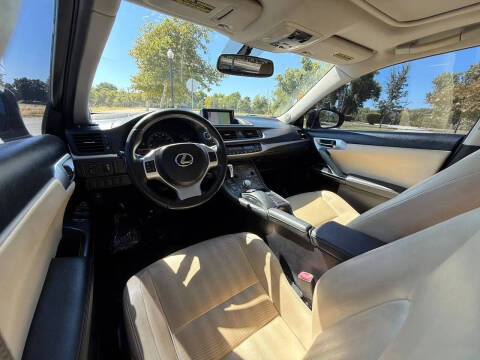 2013 Lexus CT 200h