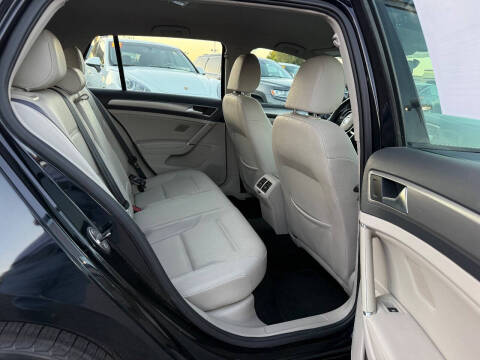 2015 Volkswagen Golf TSI S