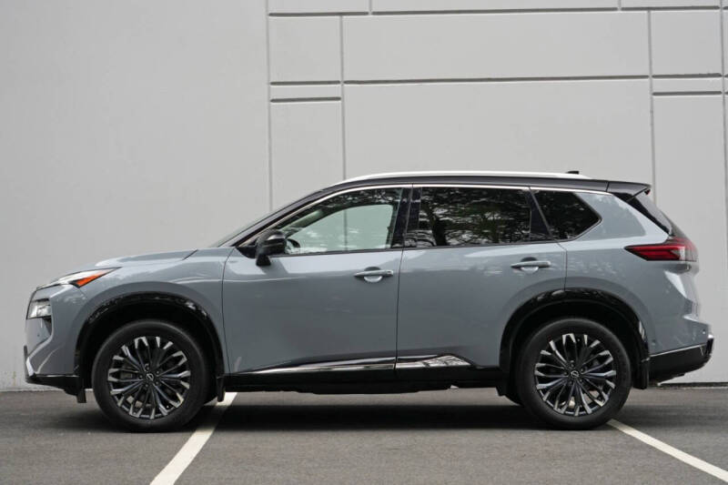2025 Nissan Rogue Platinum
