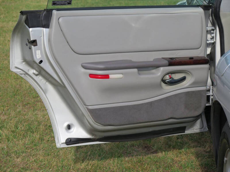 1999 Oldsmobile Aurora