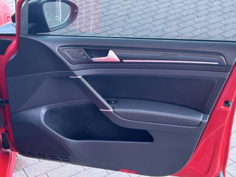 2015 Volkswagen Golf R 4Motion