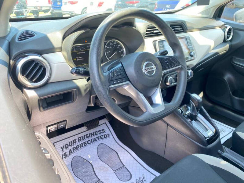 2021 Nissan Versa SV