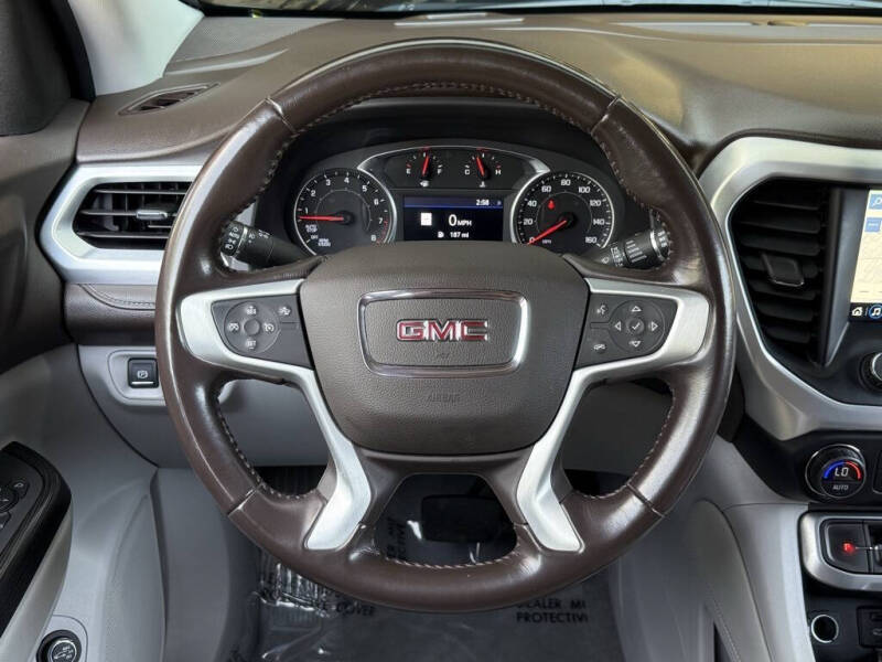2021 GMC Acadia SLT