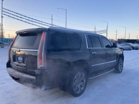 2016 Cadillac Escalade ESV Luxury Collection