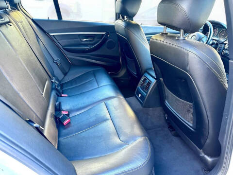 2016 BMW 3 Series 328i