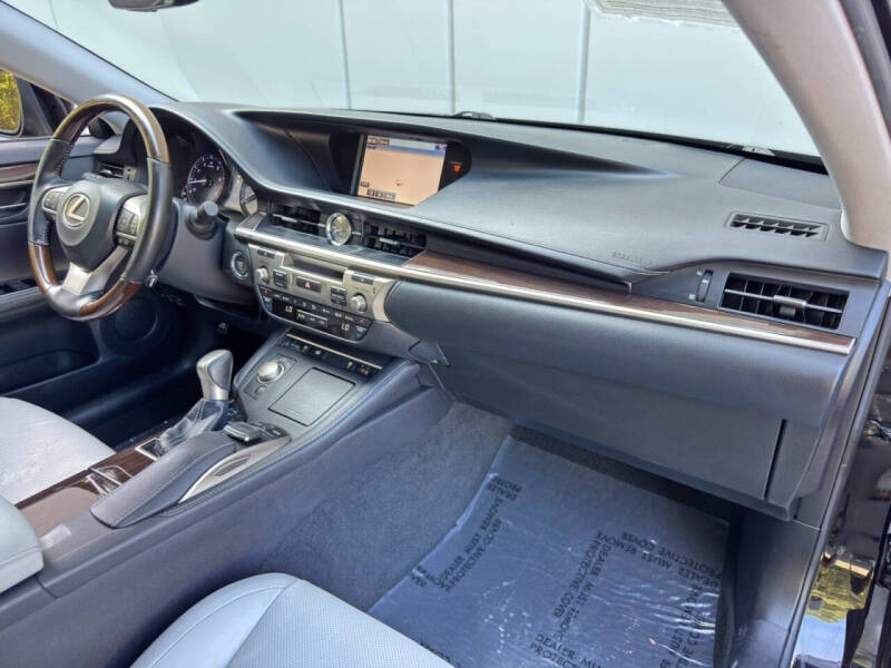 2016 Lexus ES 350