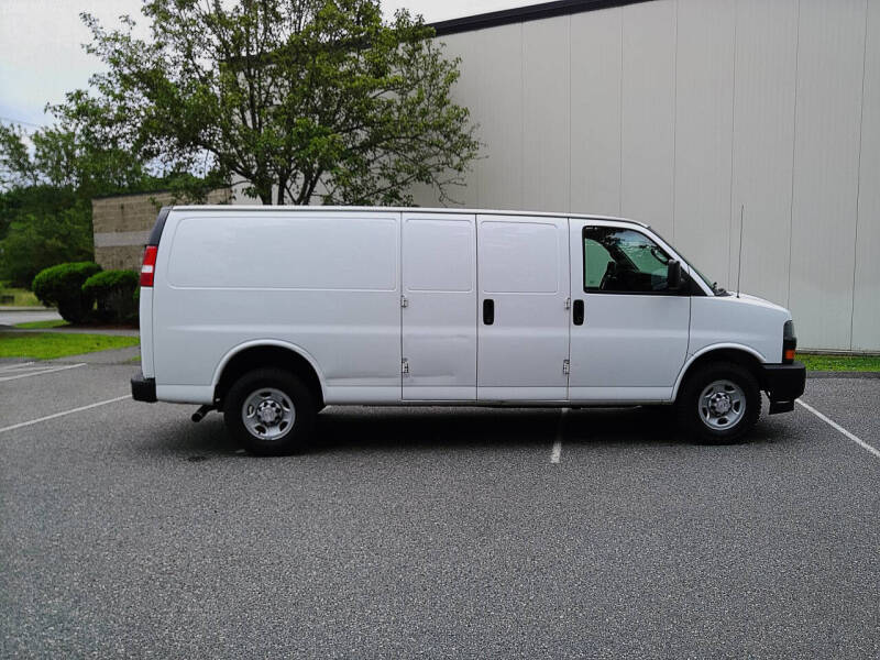 2019 Chevrolet Express 2500