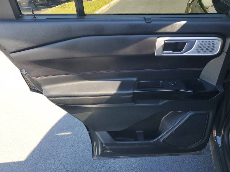 2023 Ford Explorer ST