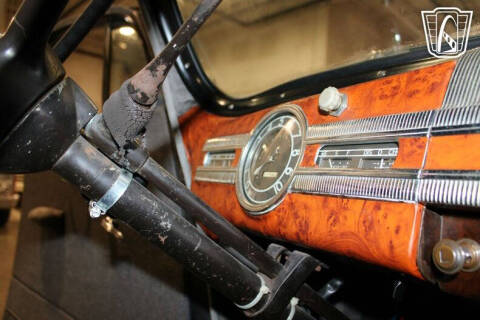 1939 Packard Six