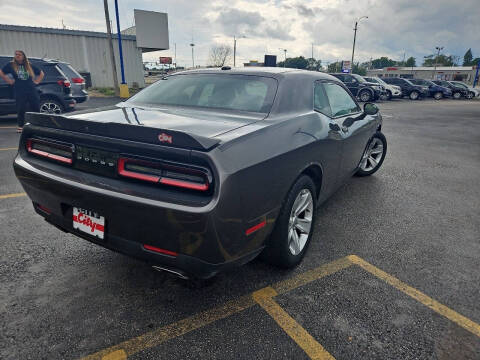 2021 Dodge Challenger SXT