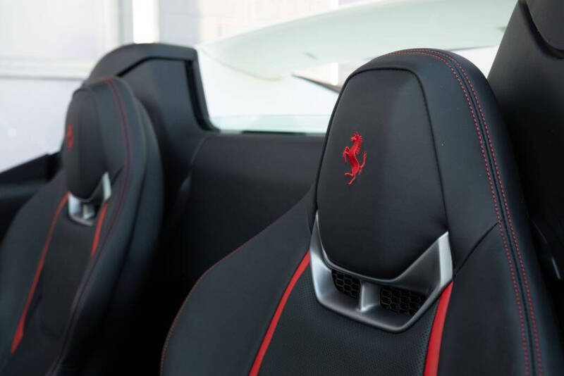 2024 Ferrari 296 GTS