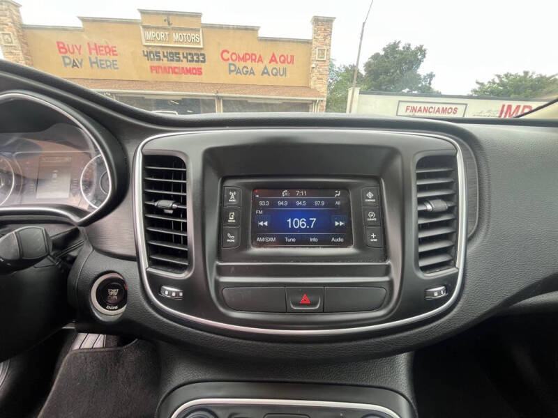 2016 Chrysler 200 Limited