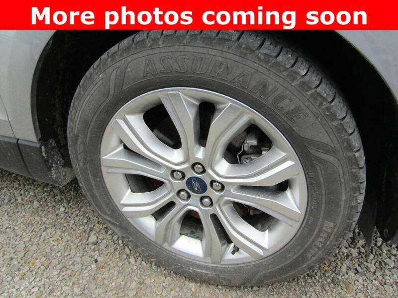 2020 Ford Edge Titanium