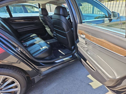 2011 BMW 7 Series 740Li