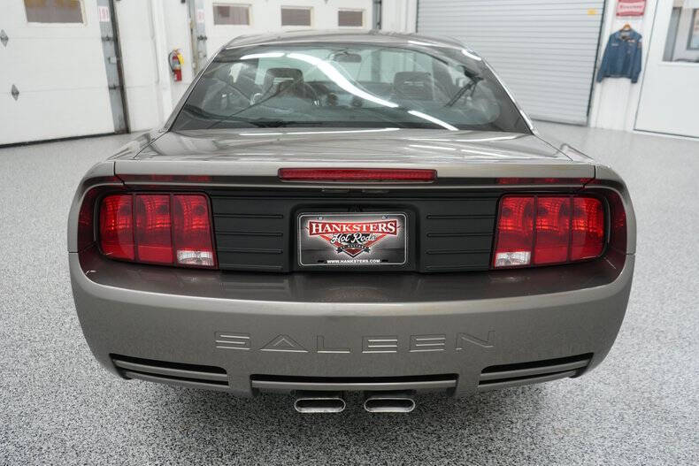 2005 Ford Mustang
