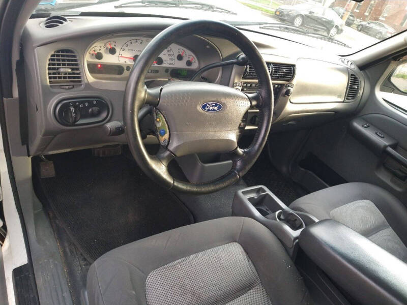 2005 Ford Explorer Sport Trac XLT