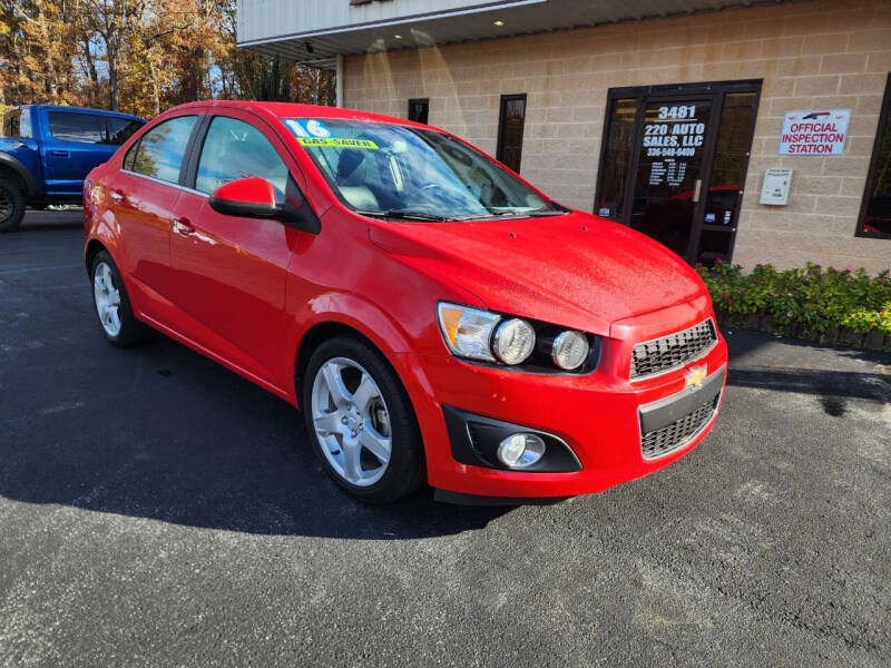 2016 Chevrolet Sonic LTZ photo 3