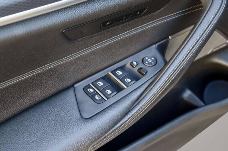 2021 BMW 5 Series M550i xDrive