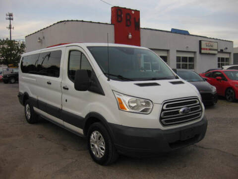 ford 40 passenger van