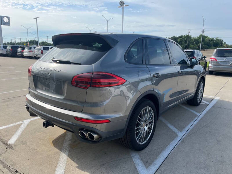 2017 Porsche Cayenne S