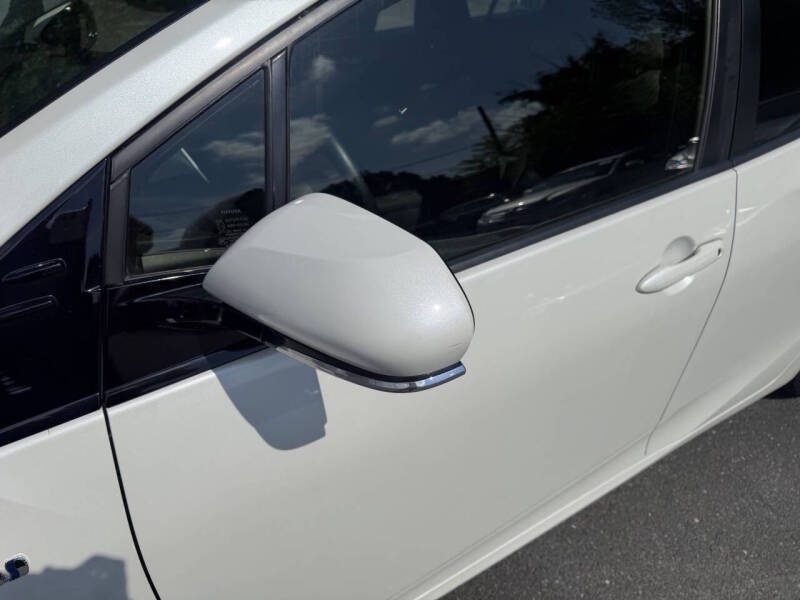 2018 Toyota Prius Three