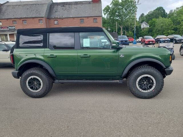 2024 Ford Bronco Outer Banks