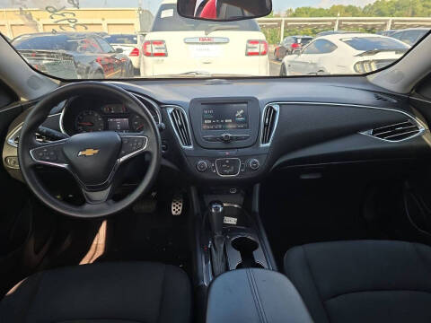 2017 Chevrolet Malibu LT