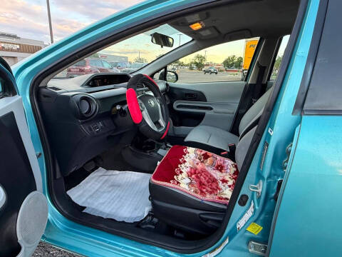 2014 Toyota Prius c
