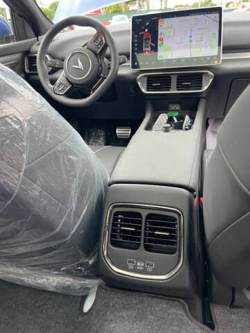 2023 VinFast VF8 Plus City Edition