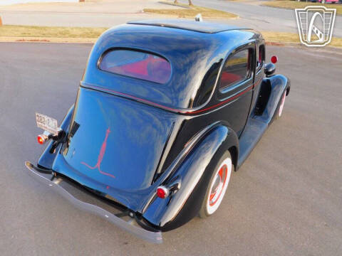 1935 Ford Tudor