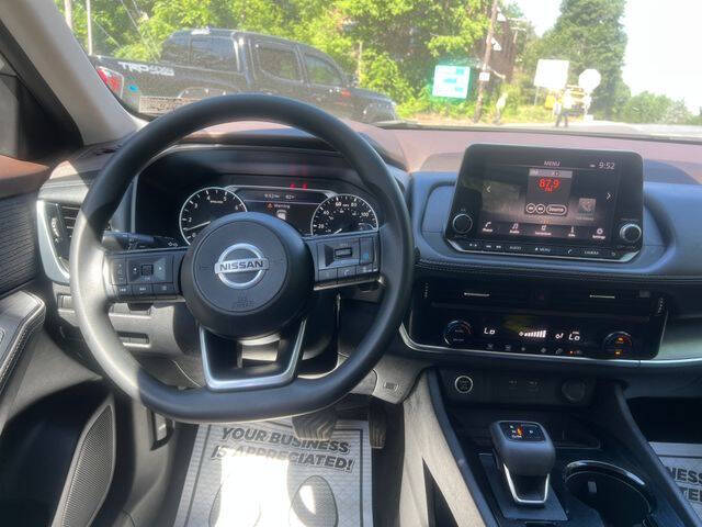2021 Nissan Rogue SV