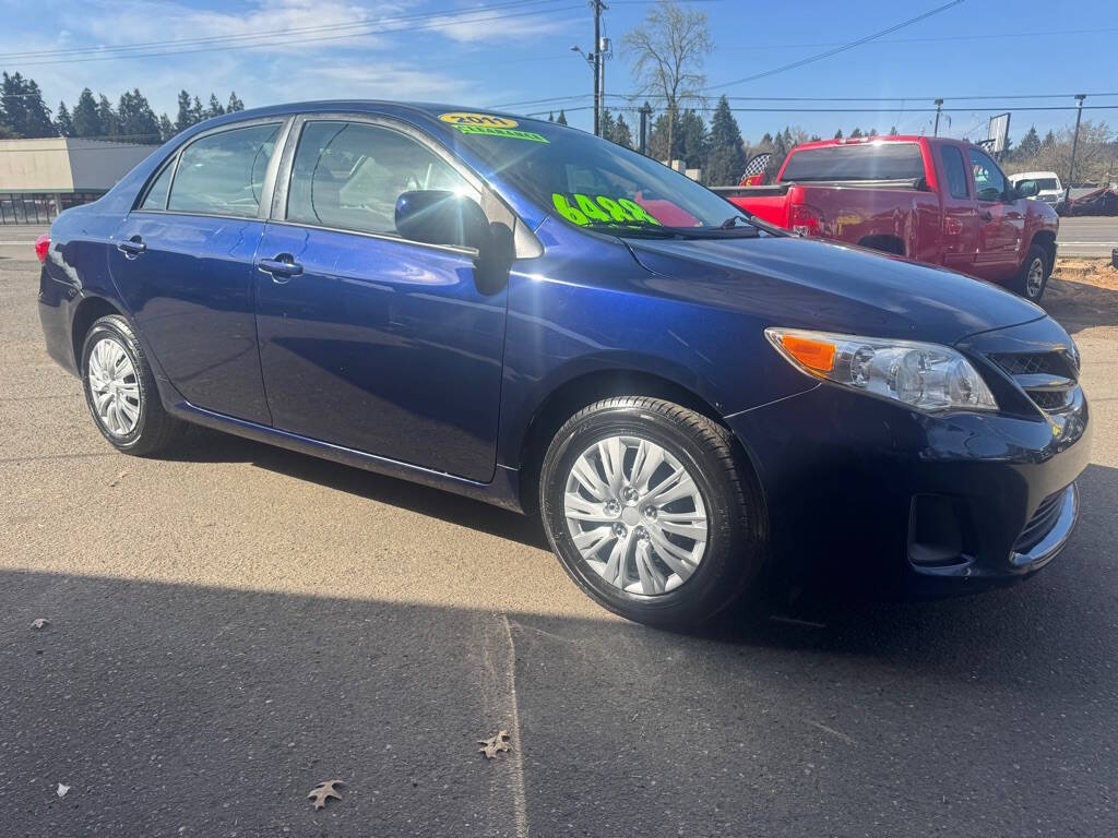  2011 Toyota Corolla Sedan Front-Wheel Drive 4-Speed Automatic