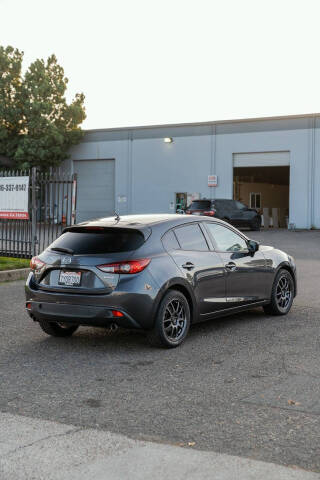2016 Mazda MAZDA3 i Sport