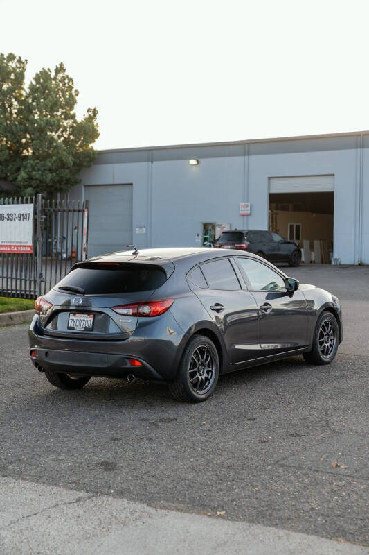 2016 Mazda MAZDA3 i Sport