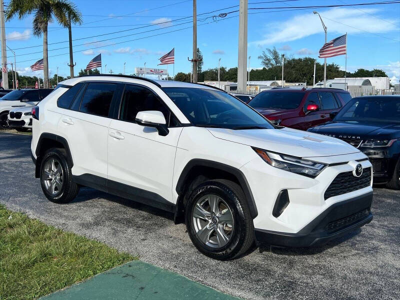 2024 Toyota RAV4 XLE