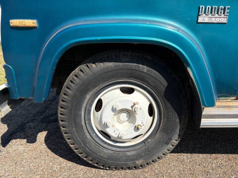 1971 Dodge D300 Pickup