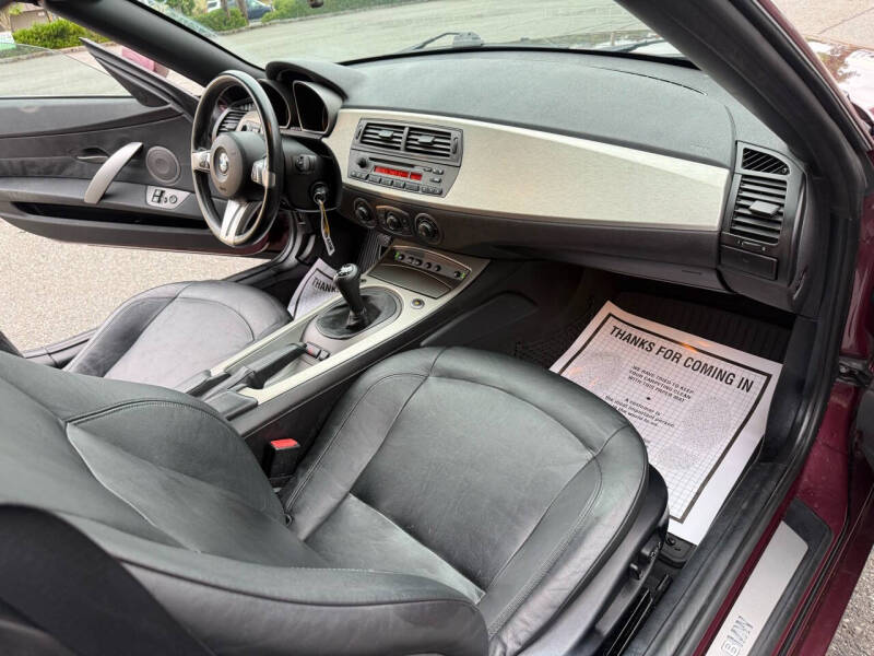 2004 BMW Z4 2.5i