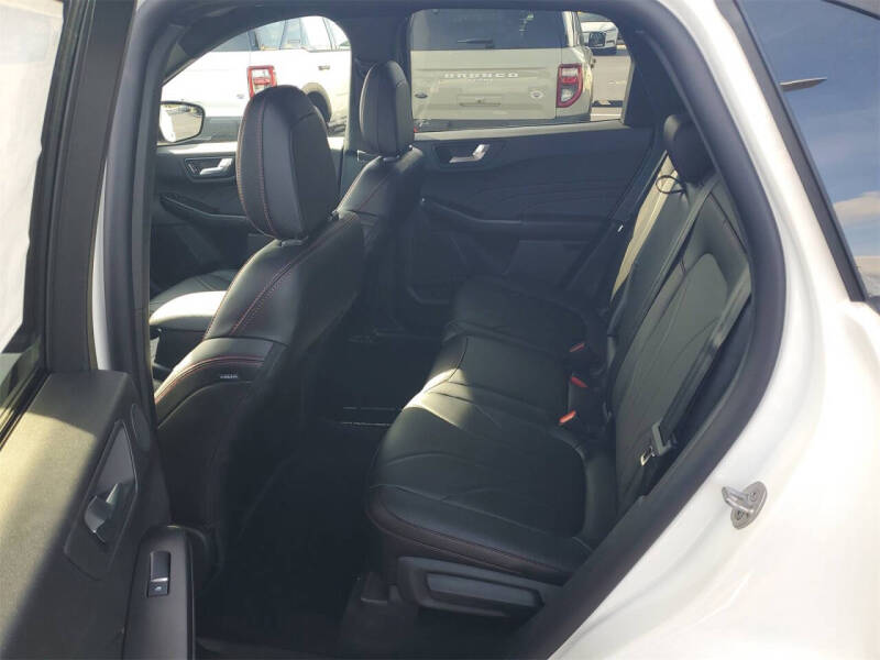 2026 Ford Escape Hybrid ST-Line Elite