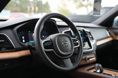 2023 Volvo XC90 B6 Plus Bright Theme 7P